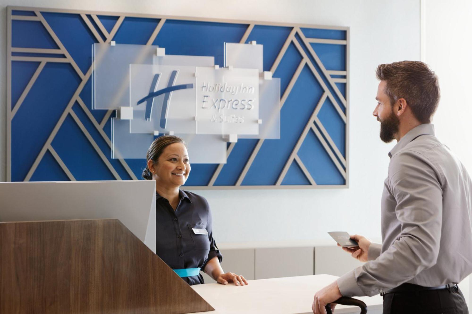 Express Ste Marie By Ihg 3*