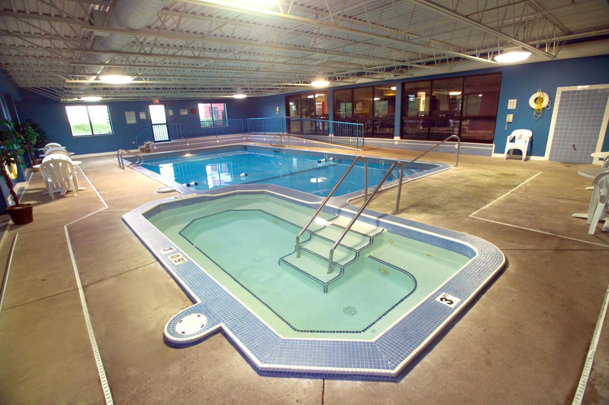 Hotel Express Ste Marie By Ihg Sault Ste. Marie