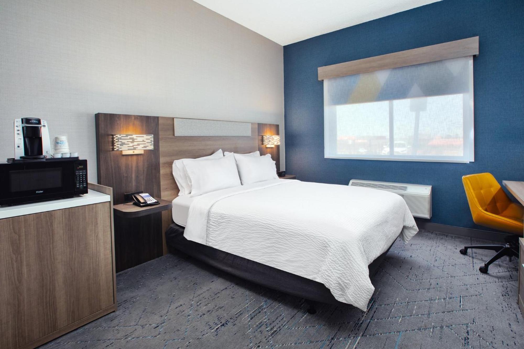 Hotel Express Ste Marie By Ihg 3*