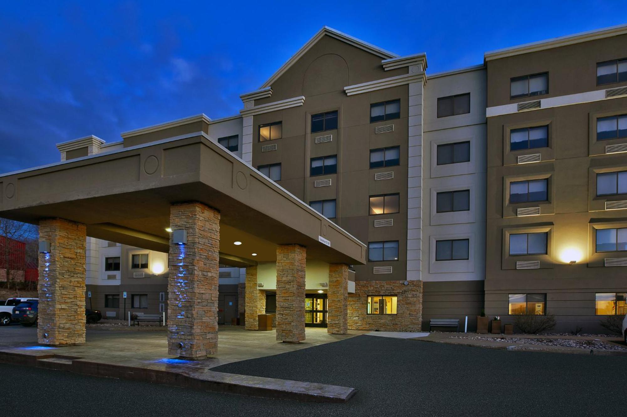 Express Ste Marie By Ihg Hotel