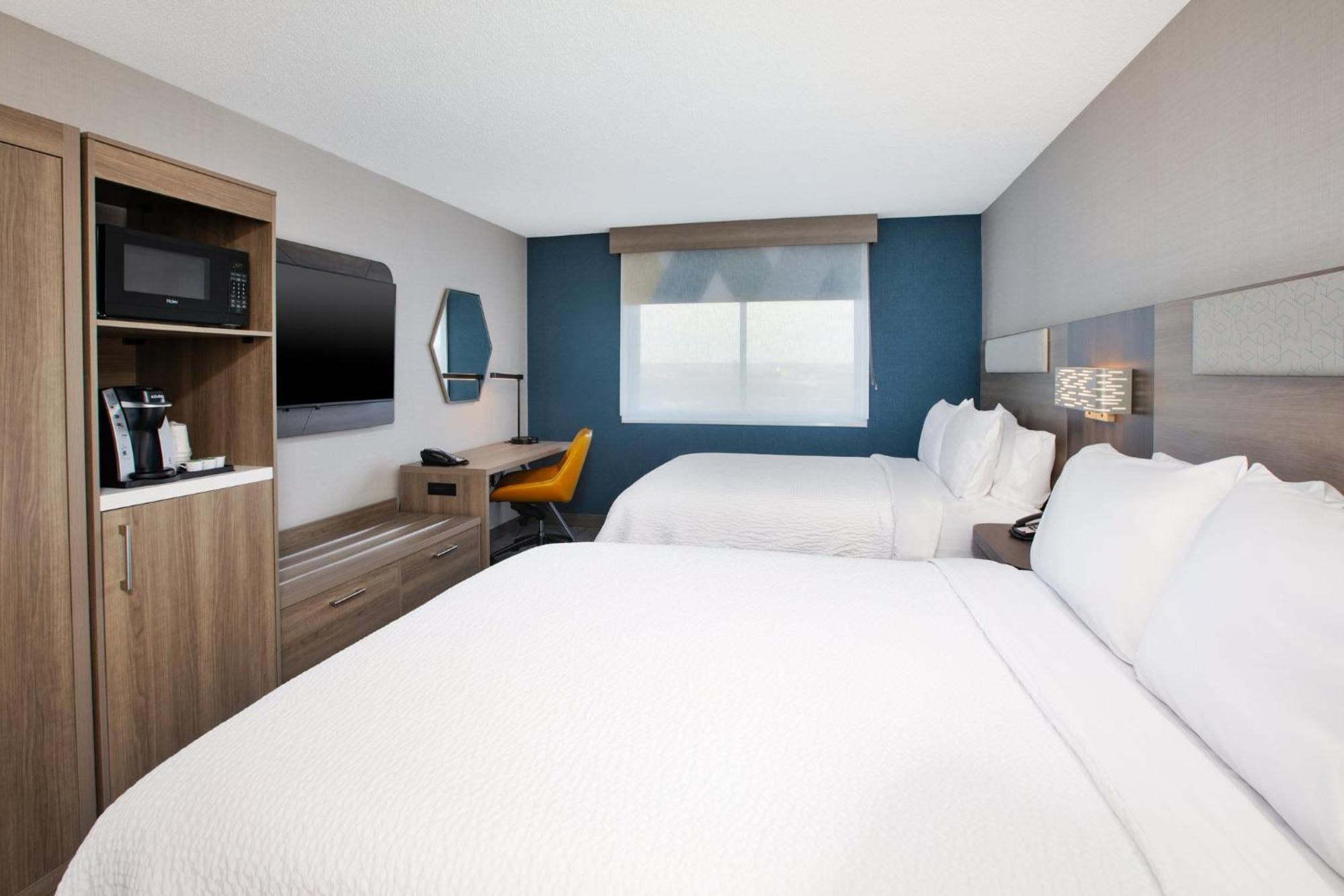 Hotel Express Ste Marie By Ihg 3*