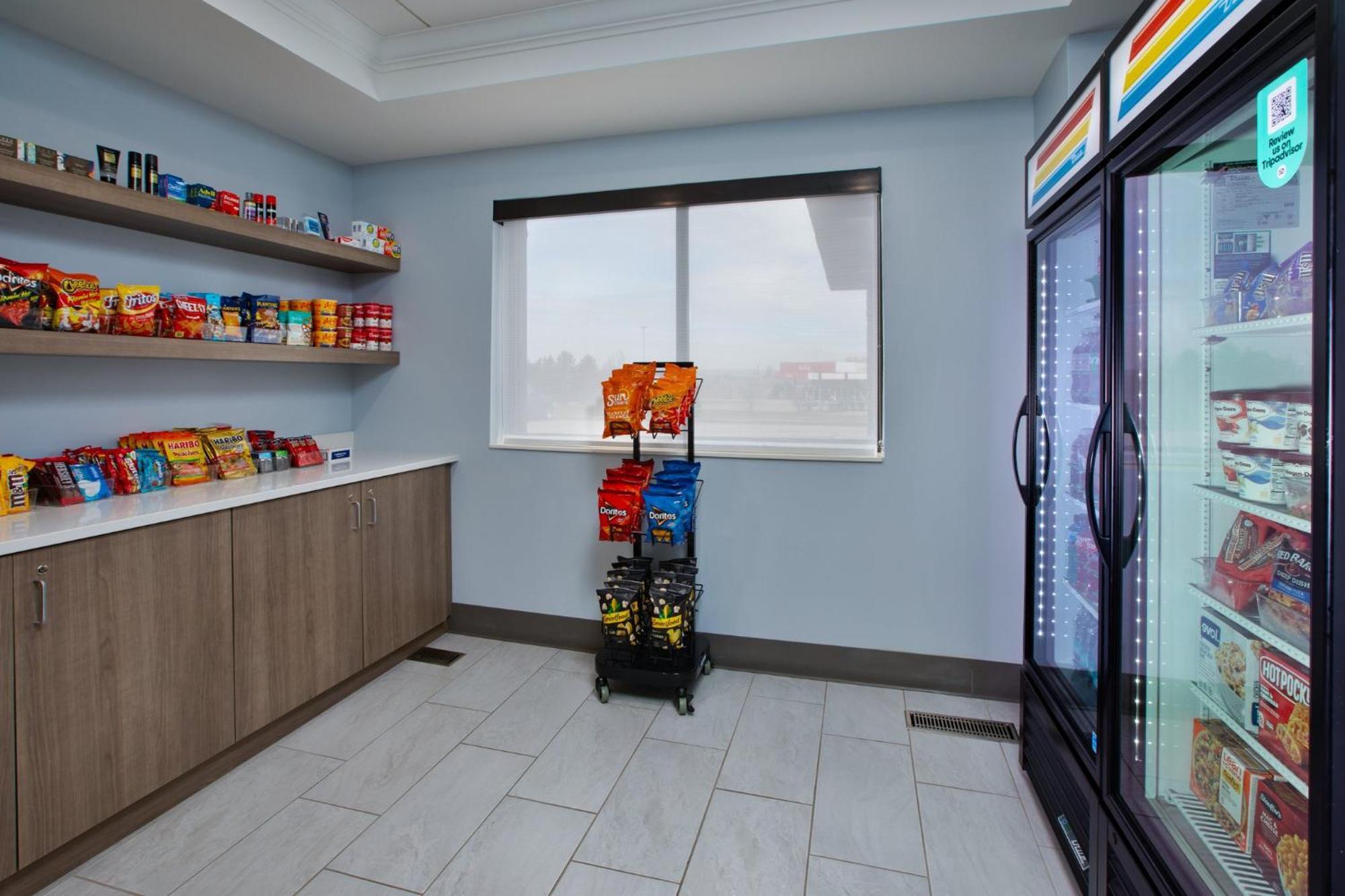 Hotel Express Ste Marie By Ihg Sault Ste. Marie