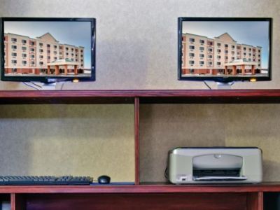 Express Ste Marie By Ihg Hotel